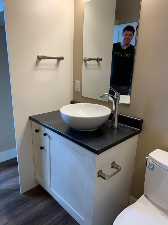 Botany Bay By Eagle Reach Properties Port Renfrew Eksteriør billede